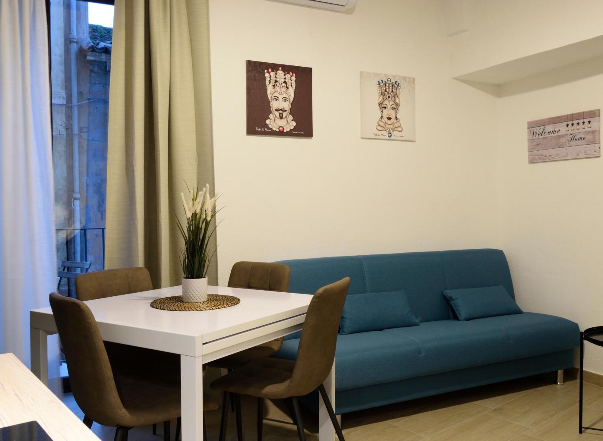 La Casa Di Carta Al Duomo Apartment Catania Luaran gambar